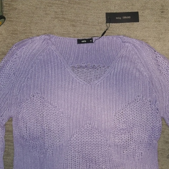 M/l lavender is the color, unique is the brand, it is definitely oversized. - Picture 3 of 5